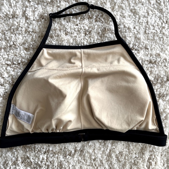 NWOT Black and White Strip Halter Bikini swim  top. - Picture 2 of 2